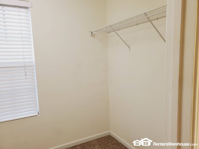 Building Photo - 3934 Cutler Donahoe Way