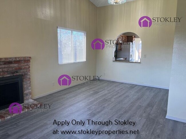 Building Photo - 1784 W Cypress Rd