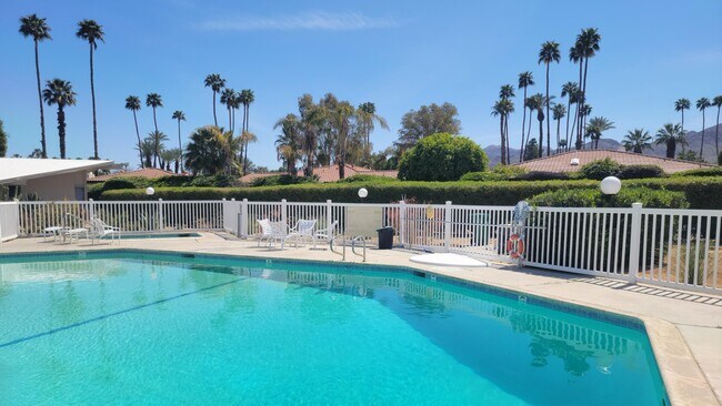 Building Photo - 37800 Da Vall Dr