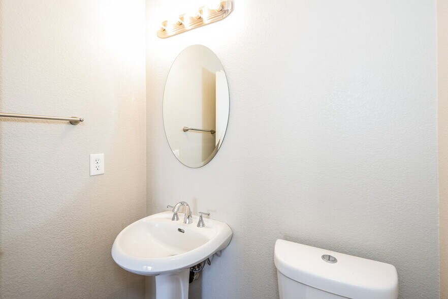 Building Photo - 175 Alterra Dr