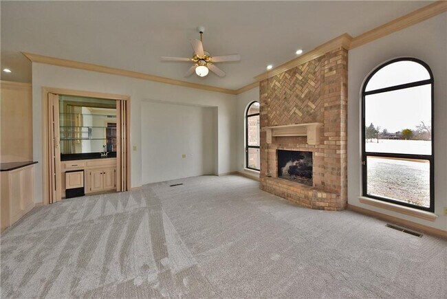 Building Photo - 1109 Irvine Dr