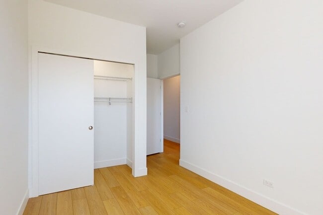 Floorplan - 5411-5421 S. Ellis Avenue