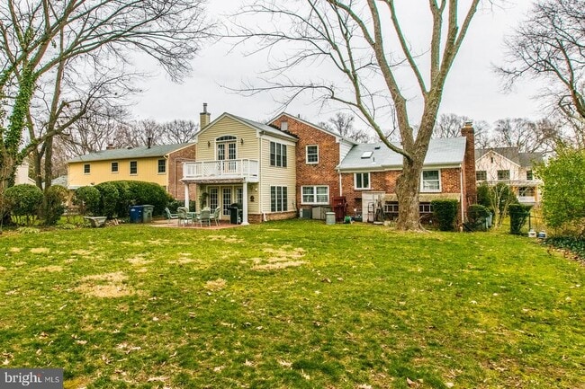 Building Photo - 8414 W Boulevard Dr