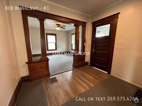 Building Photo - 808 W Walnut St