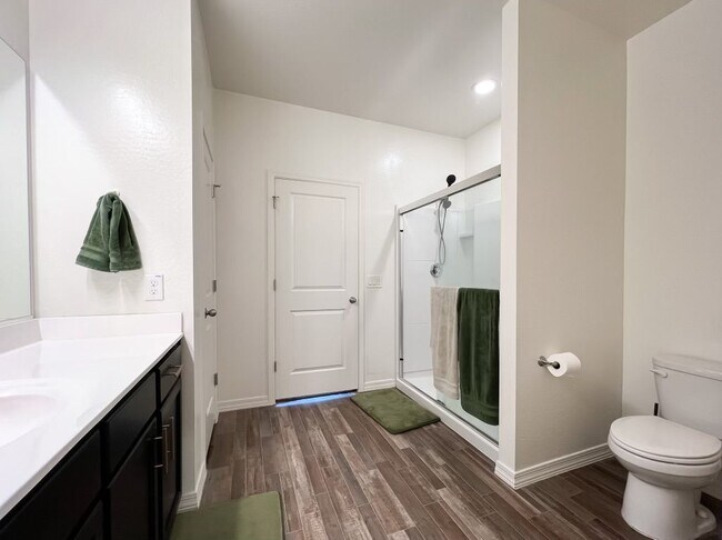 Building Photo - 4590 W Foldwing Dr