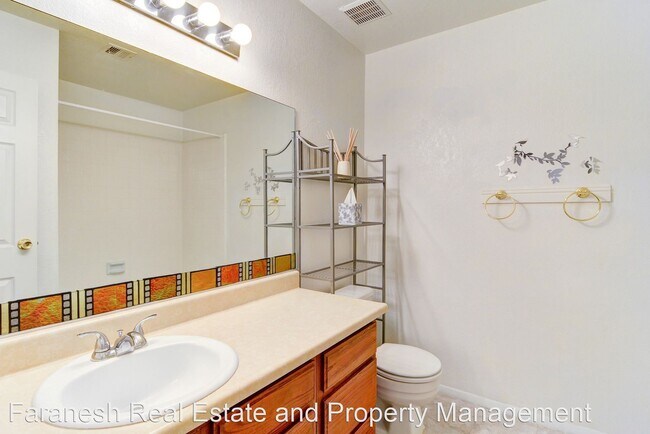 Building Photo - 2 br, 2 bath House - 3791 Shirebrook Dr #174