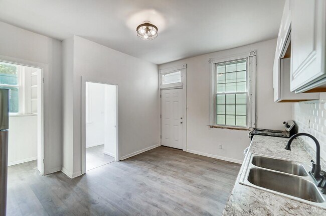 Building Photo - 2228 Reading Rd