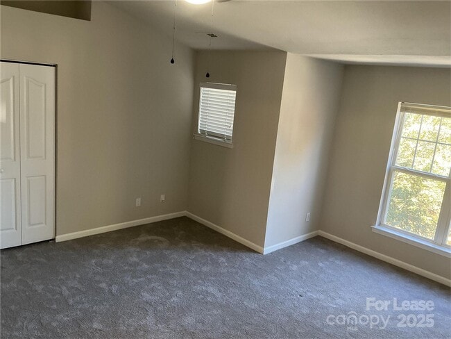 Building Photo - 16952 Commons Creek Dr