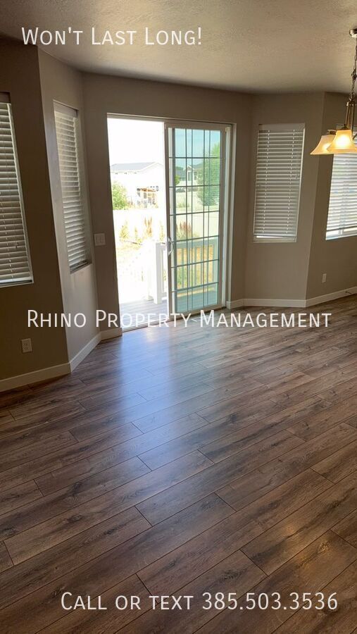 Building Photo - 927 Wahlen Way