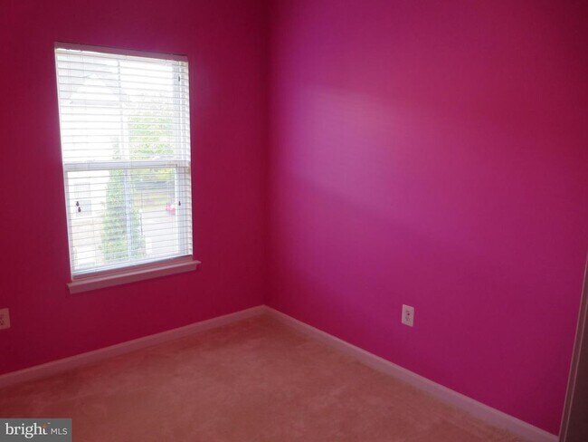 Building Photo - 7017 Little Thames Drive