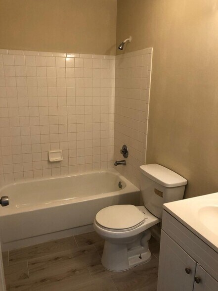 Building Photo - 5060 Sanctuary Way