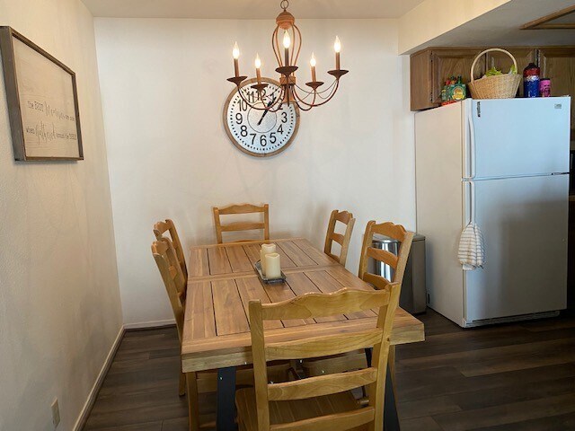 Building Photo - 1663 AZ-95