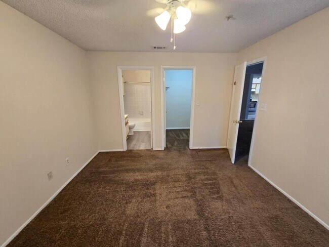 Building Photo - 234 Afton Square