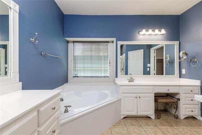 Building Photo - 13446 Cottage Grove Dr