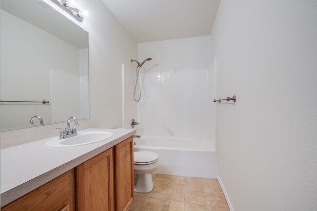 Building Photo - Beautiful 3 bed, 2.5 bath rental home in Beaverton!