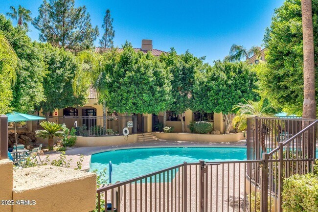 Building Photo - 5104 N 32nd St