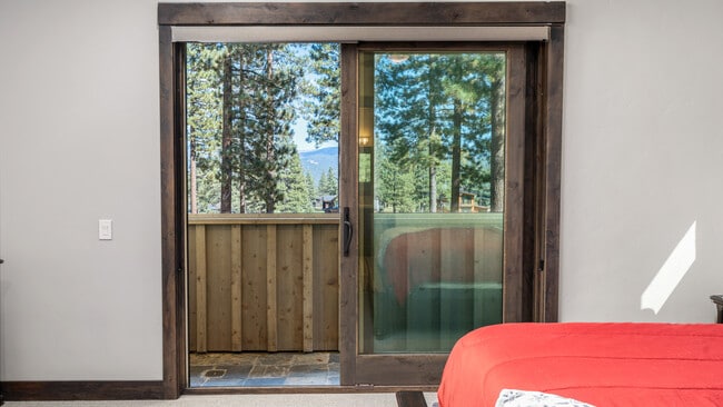 Building Photo - 9265 Heartwood Dr