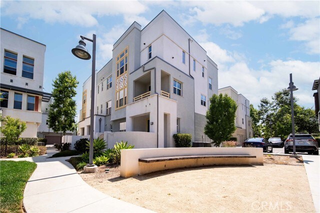 Building Photo - 134 Acamar