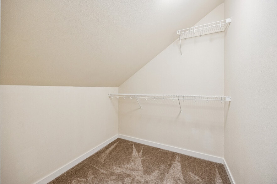 front bedroom walk-in closet - 325 NW 209th Ave