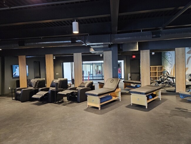 Building Photo - 11102 Akarna Ct