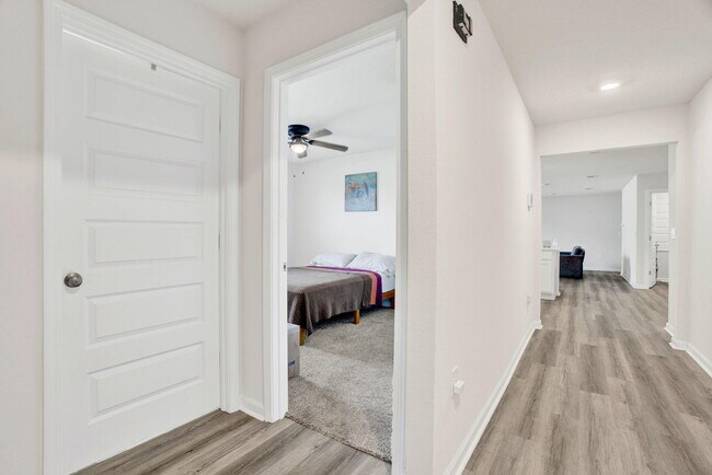 Building Photo - 535 Mary Lou Way