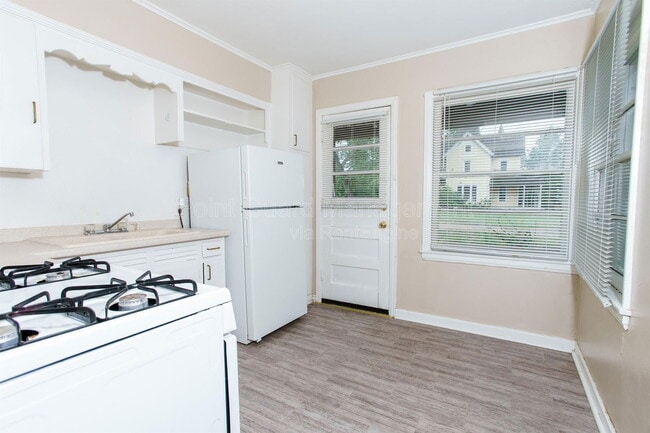 Building Photo - 1722 N Holyoke St