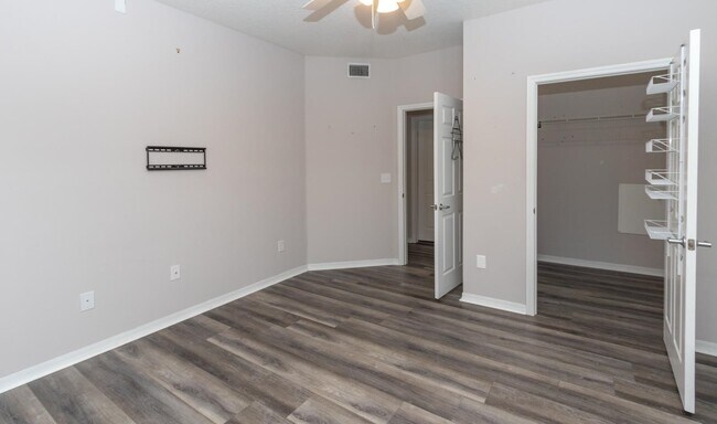 Building Photo - 24100 Harbour Vista Cir