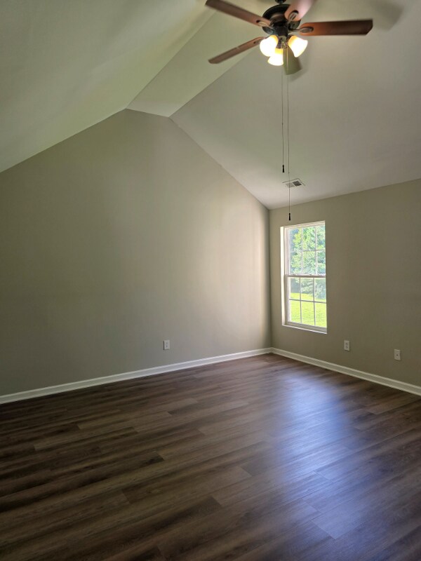 Building Photo - 945 Ujamaa Dr