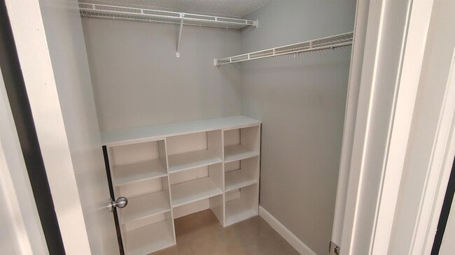 Building Photo - 6331 La Costa Dr