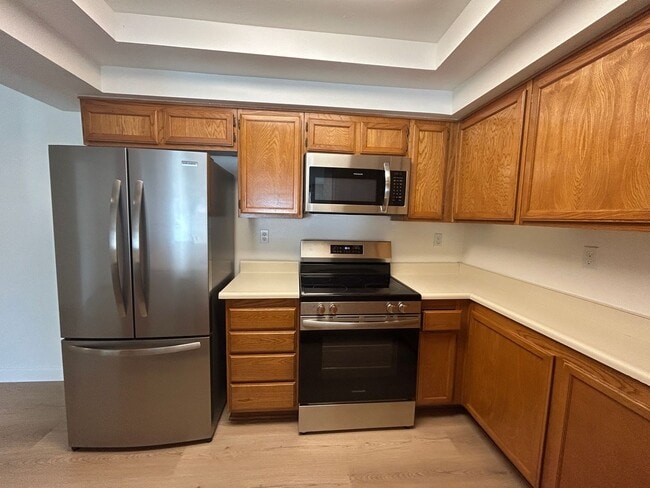 Building Photo - 85 COUNTRY MILE RD POMONA 91766 (2 BED / 2...