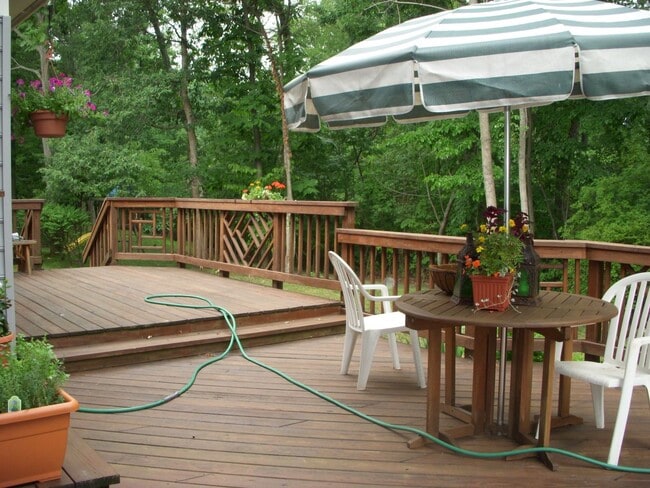 Building Photo - Greenway Farms House