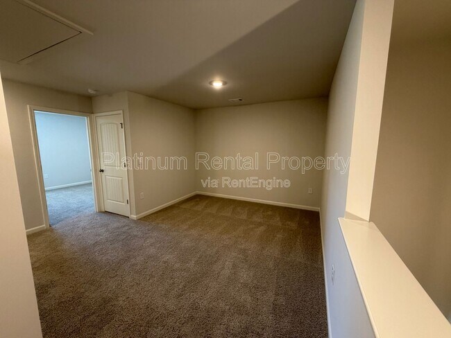 Building Photo - 54 Rustin Rdg