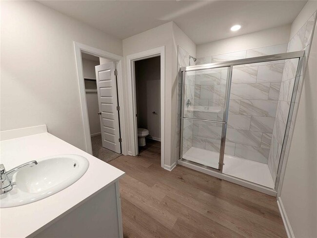 Building Photo - 2917 Ember Dr