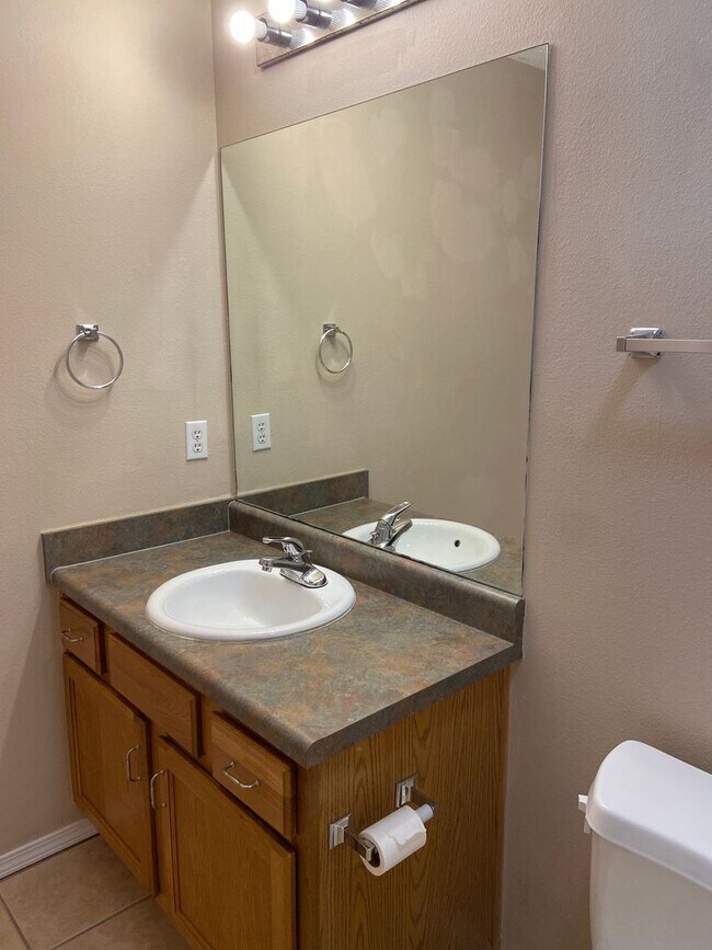 Building Photo - Condominium in Academy Commons