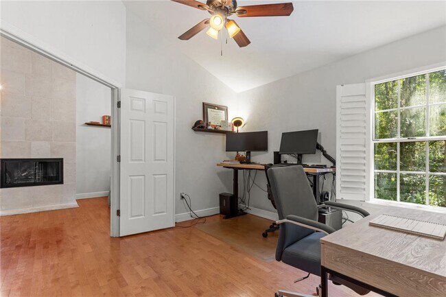 Building Photo - 5104 SW 94th St