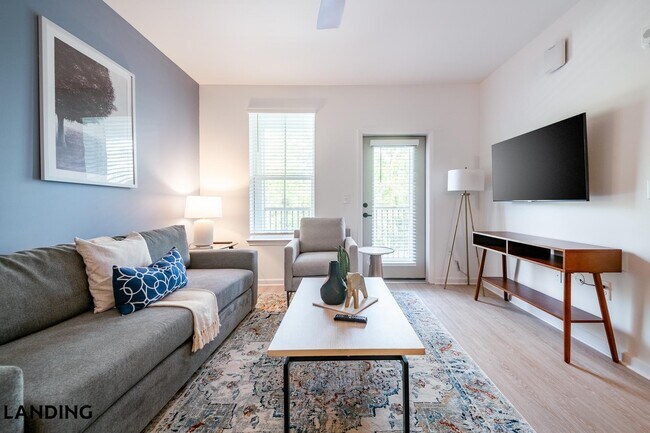 Building Photo - 100 Wilton Cir