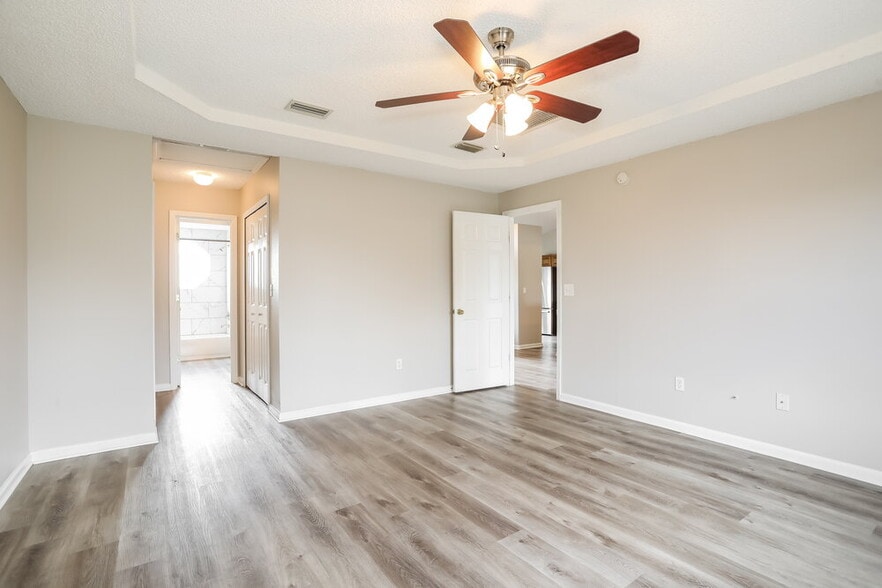 Building Photo - 1186 Summer Springs Drive