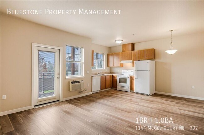 Building Photo - 1144 Mcgee Ct NE