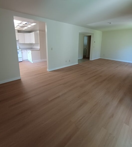 Living Room - 360 Richfield Dr