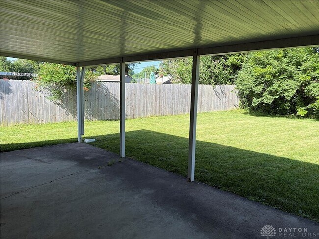 Building Photo - 7280 Cedar Knolls Dr