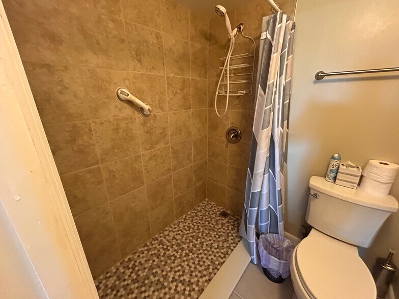 Building Photo - 2727 N Wickham Rd