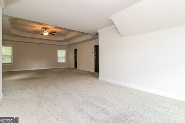 Building Photo - 657 Overlook Gln Dr