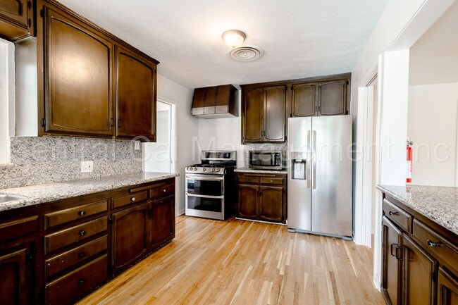 Building Photo - 3 Bedroom/2 Bath Home Near Panorama Bluffs and Garces High School - $2750 Per Month!