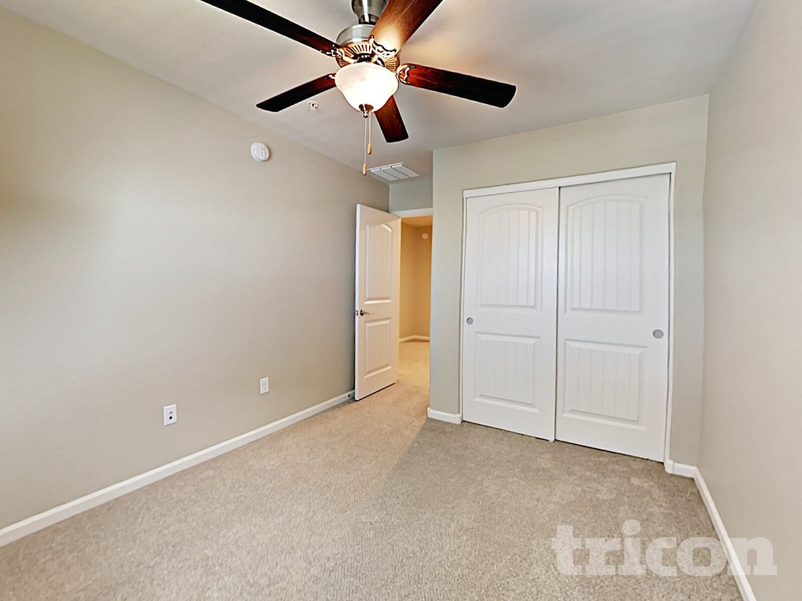 Building Photo - 12551 W Hummingbird Terrace