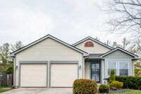 Building Photo - 3 Bedroom in Pike Township