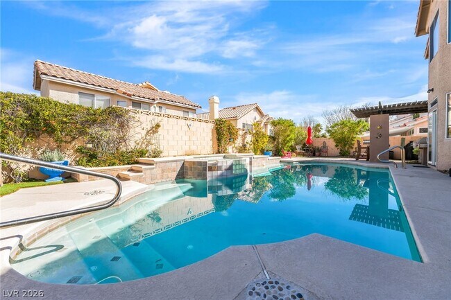 Building Photo - 9248 Evergreen Canyon Dr