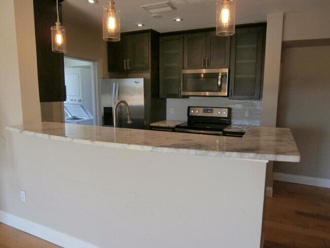 Building Photo - 157 Yacht Club Way