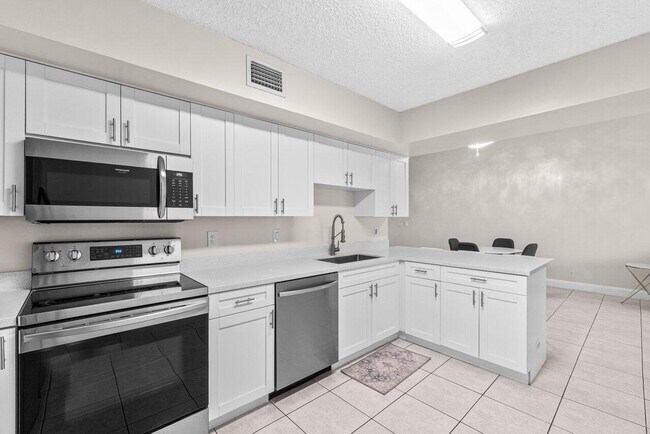 Building Photo - 3190 Leewood Terrace