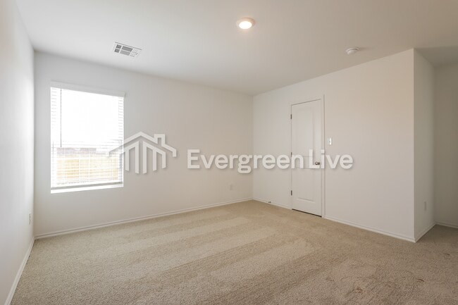 Building Photo - 2308 Claire Dr