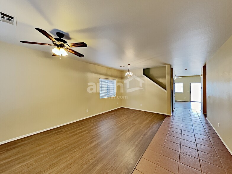 Building Photo - 15421 N 169th Ln